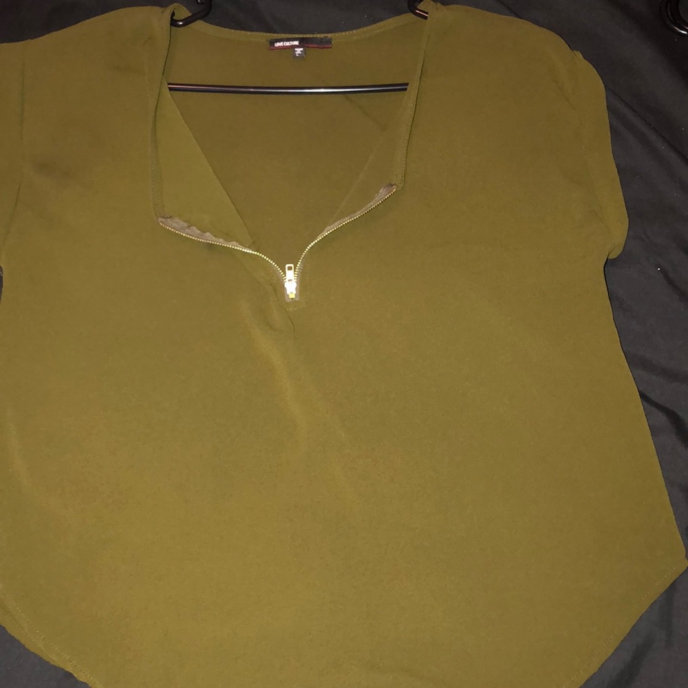Short sleeve blouse